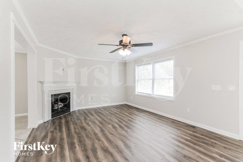 200 Heather Glen Ln - Photo 5 of 15