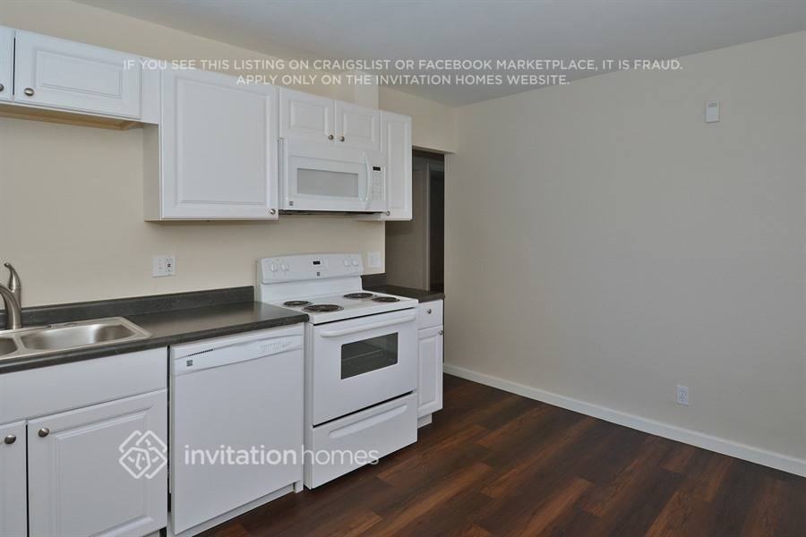 5524 Elkhart St - Photo 7 of 21