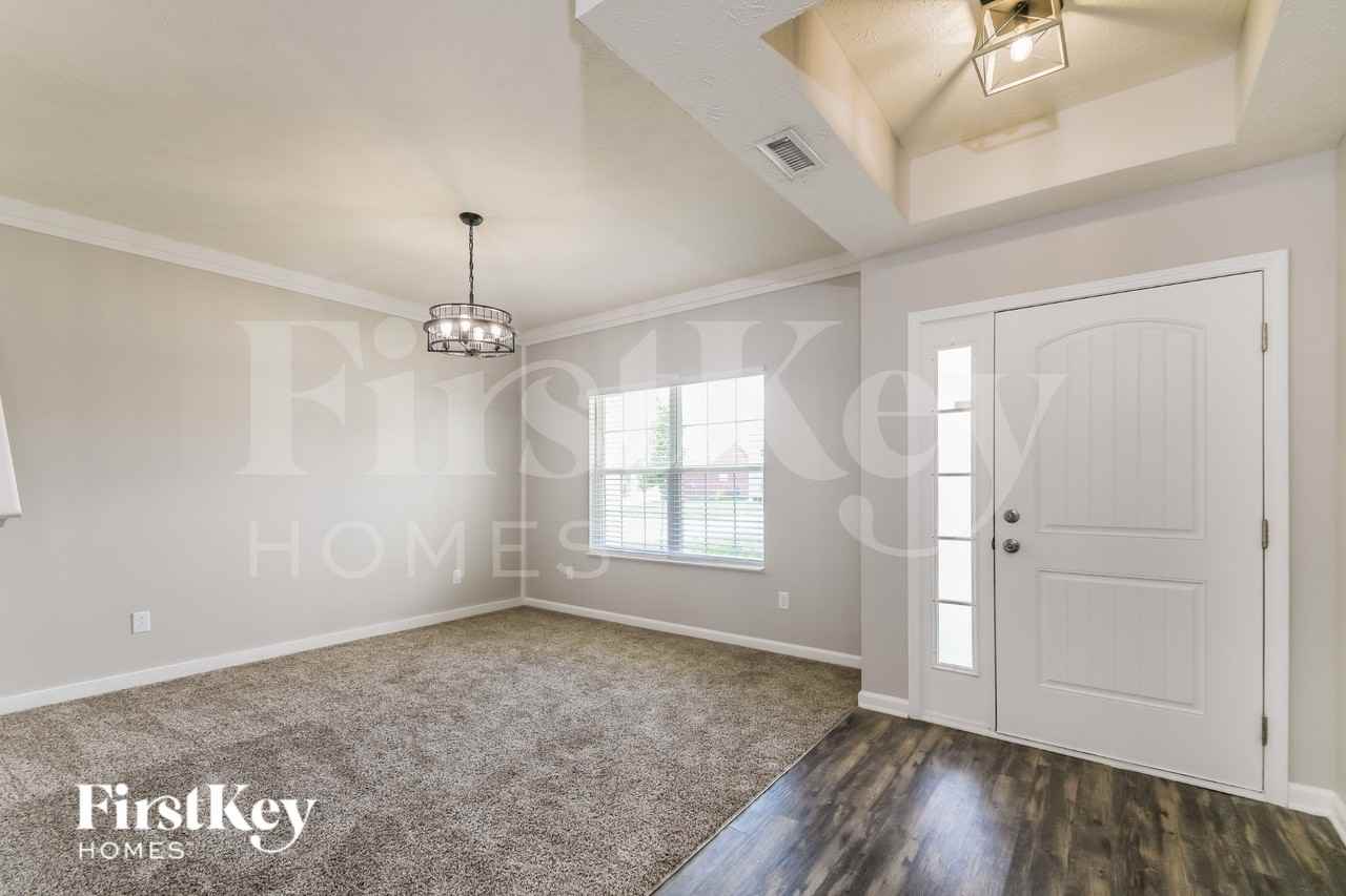 1364 W Wyndstone Way - Photo 2 of 15