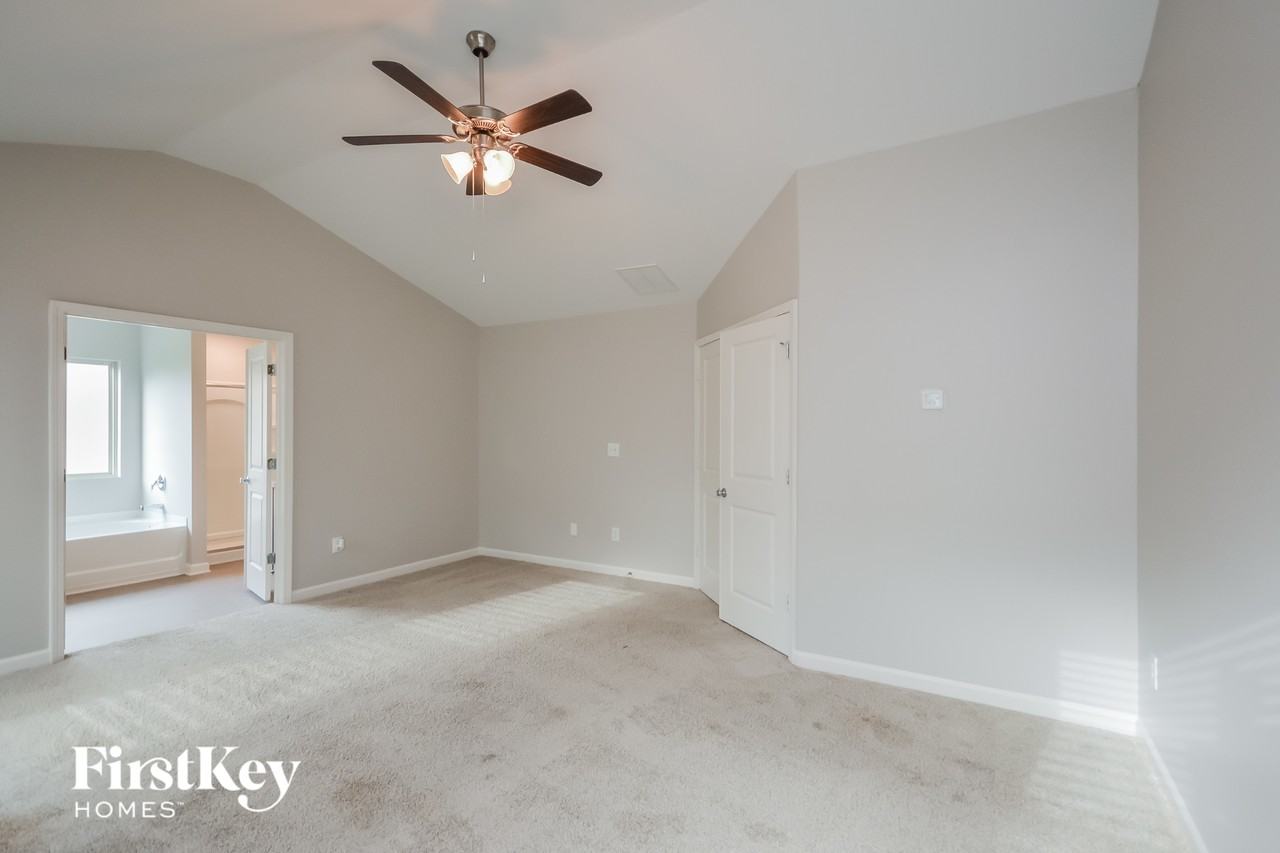 1226 Brookstone Cir - Photo 7 of 15