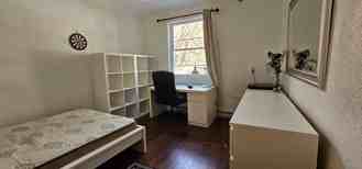 5727-5729 Avenue Northmount - Photo 1 of 1