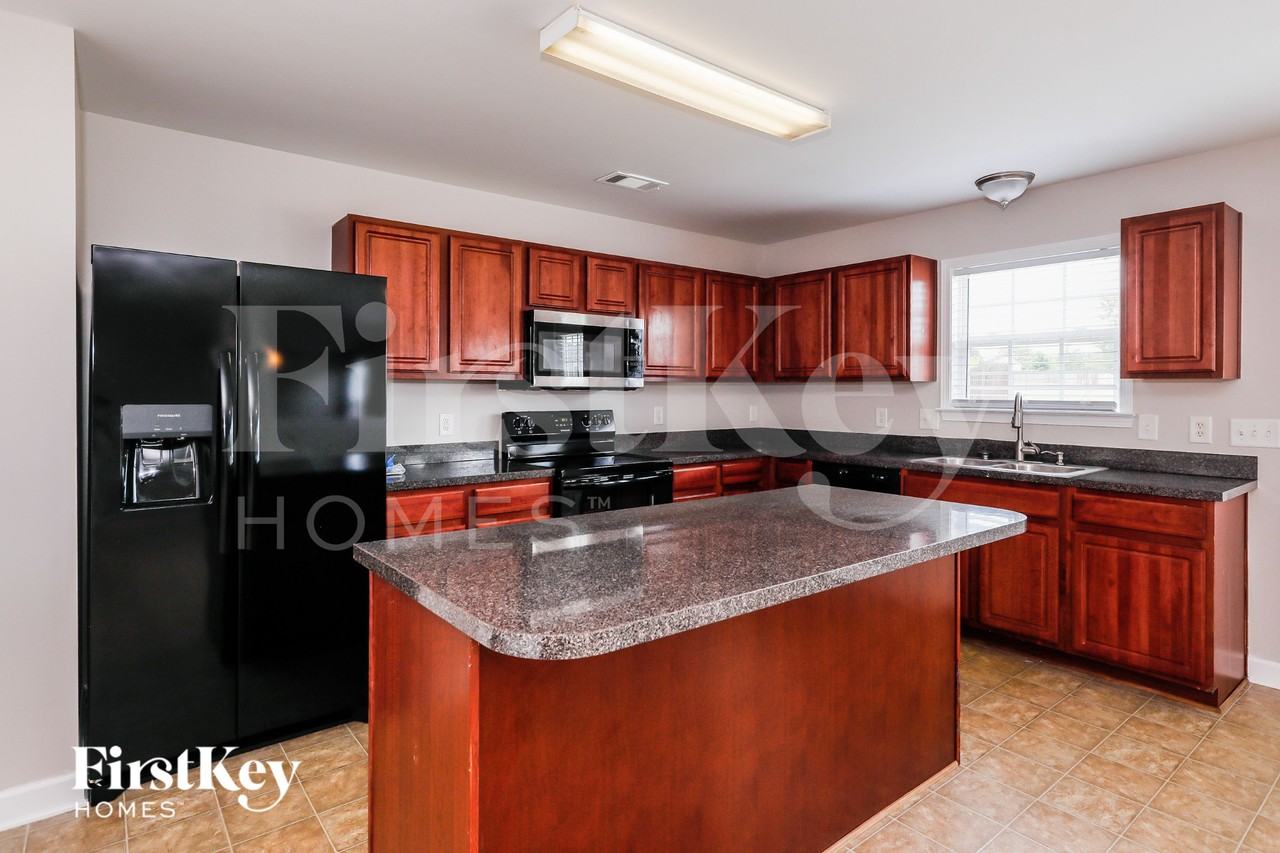 2922 Blueberry Dr - Photo 7 of 16