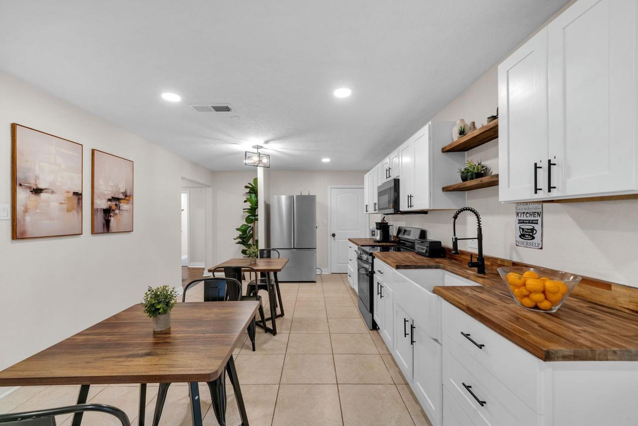 Marnie Ln - Photo 5 of 15