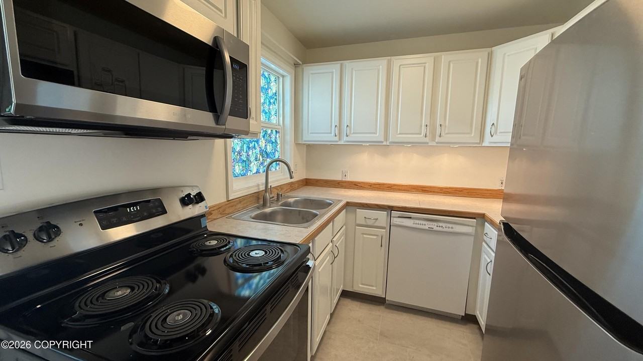 2511 E 20th Ave - Photo 5 of 14