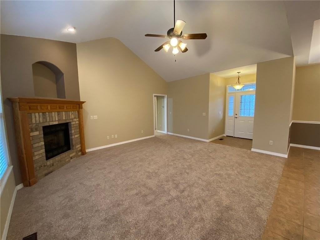 23 Morvan Dr - Photo 5 of 15