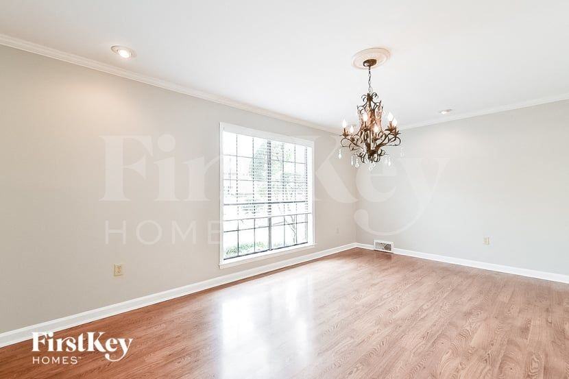 6993 Loddon Cv - Photo 5 of 15