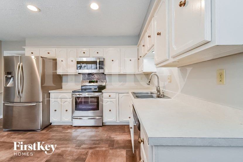 6993 Loddon Cv - Photo 7 of 15
