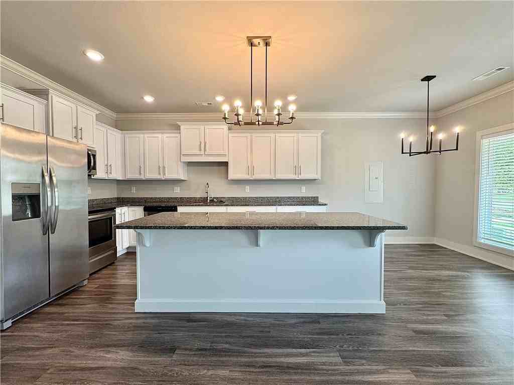 925 Ne Heights Ln - Photo 7 of 33