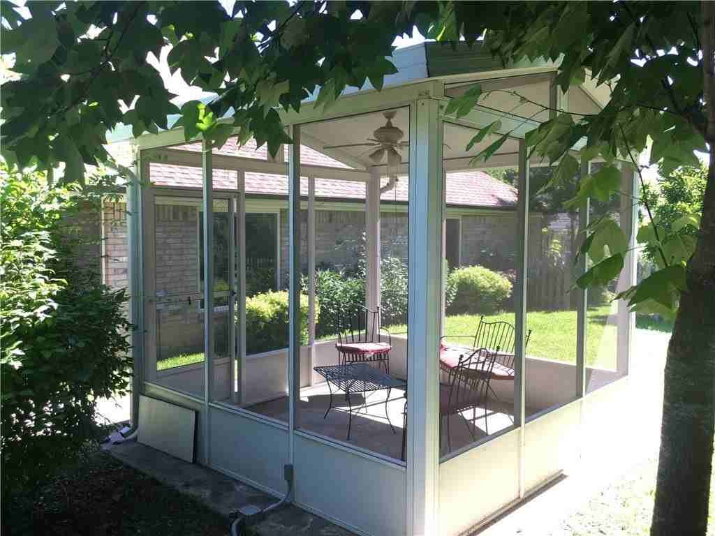 2905 Essex Pl - Photo 2 of 20