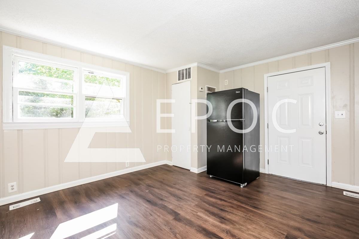 505 S Scientific St - Photo 4 of 22