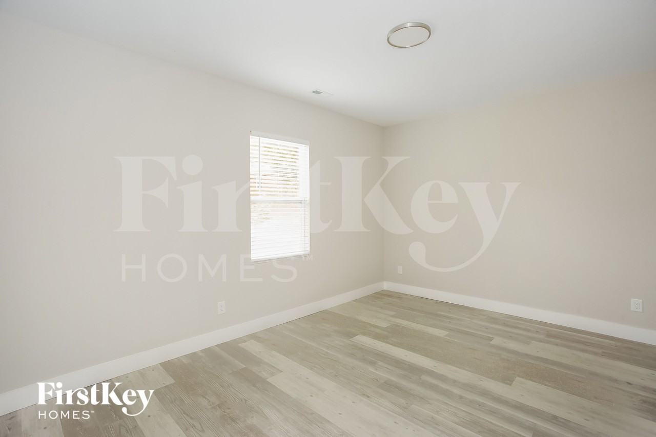 1206 Belair Ave - Photo 7 of 15