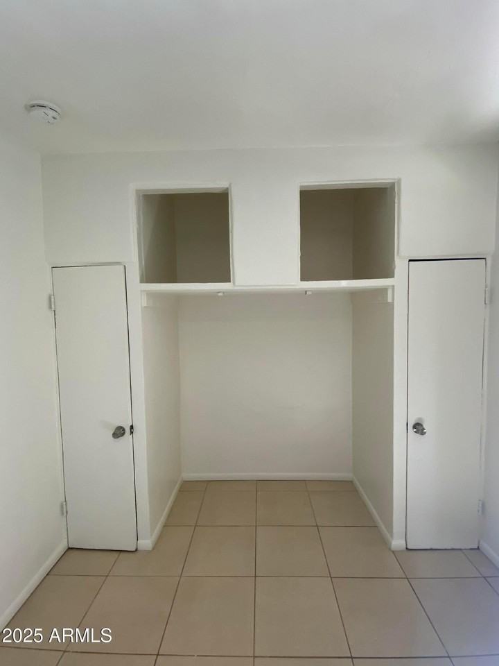 3810 N 9th Pl #1 - Photo 5 of 7