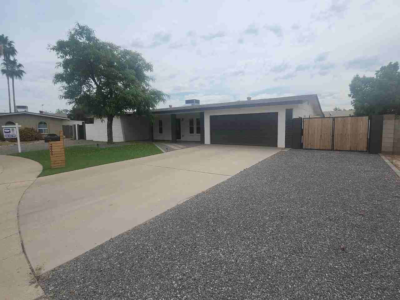 2267 E Caballero Cir - Photo 2 of 22