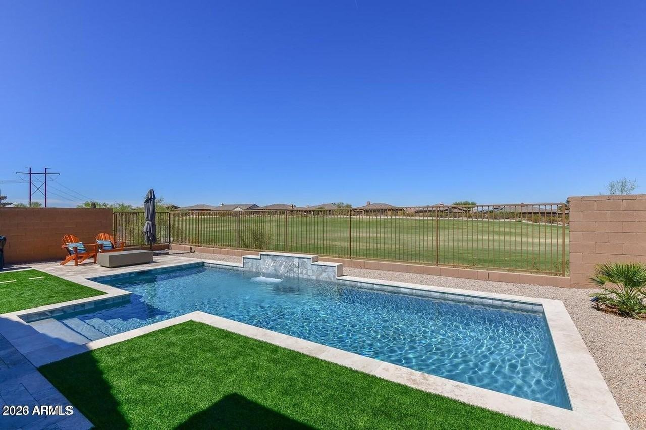 17775 W Sunward Dr - Photo 3 of 9