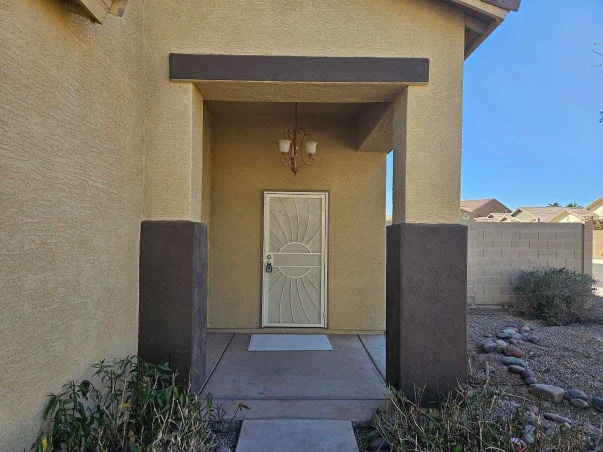 36337 W Velazquez Dr - Photo 3 of 19