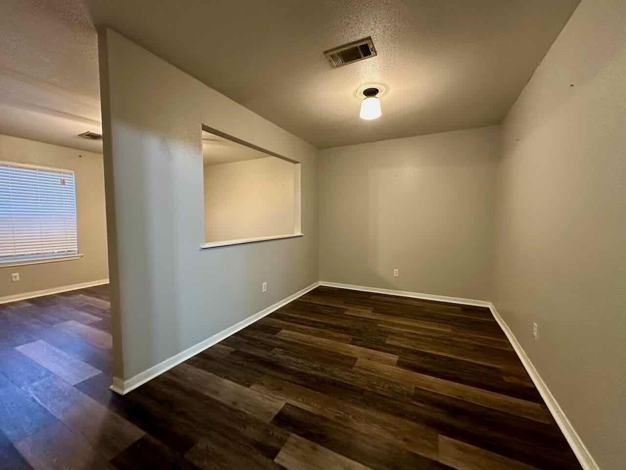 527 N Village Creek Pkwy - Photo 6 of 17