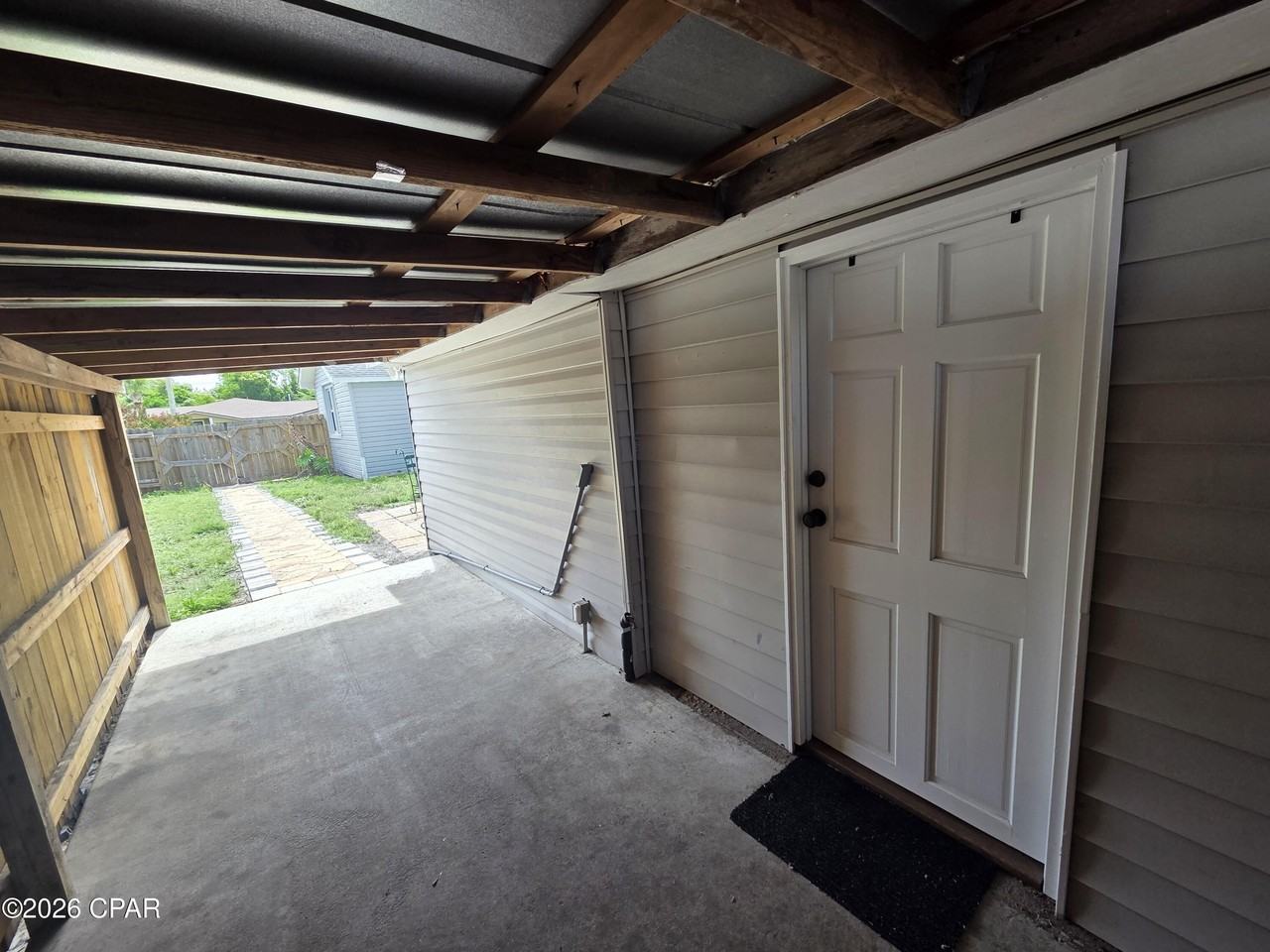 1525 Oak Ave #B - Photo 2 of 11
