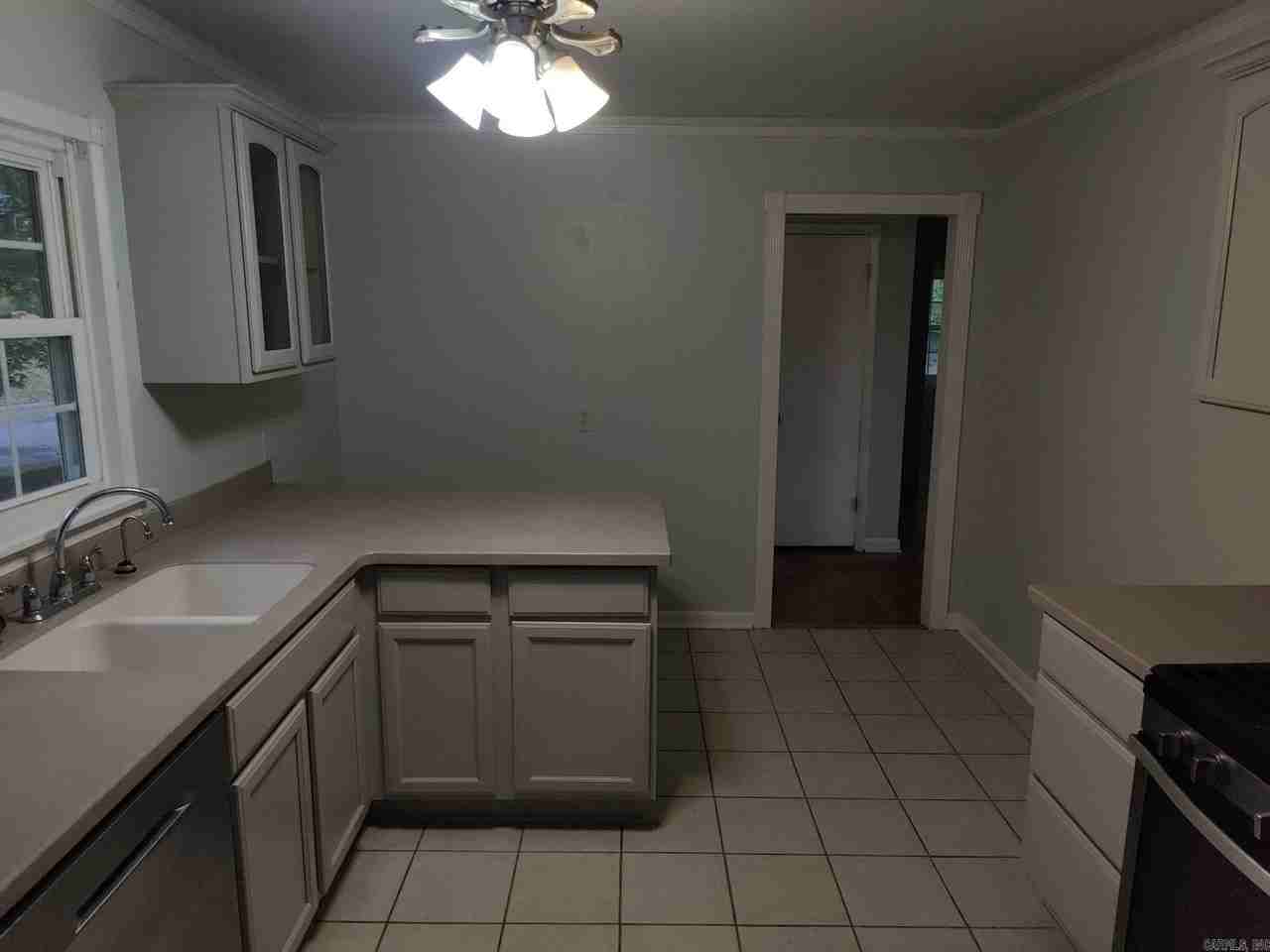1601 Garland Ave - Photo 4 of 21