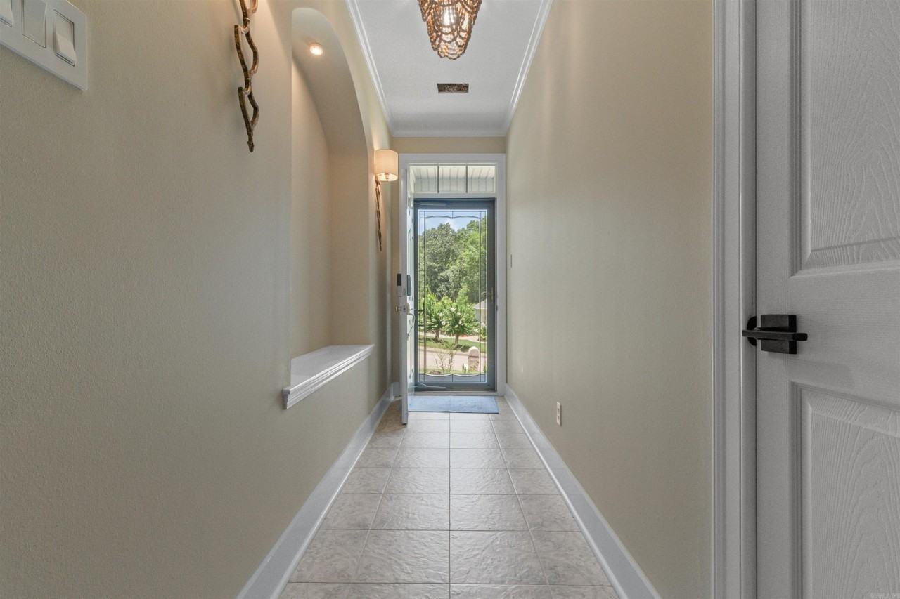 13717 Napoleon Rd - Photo 6 of 27