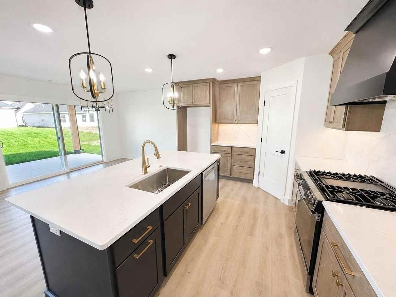 5309 Makana Ln - Photo 4 of 12