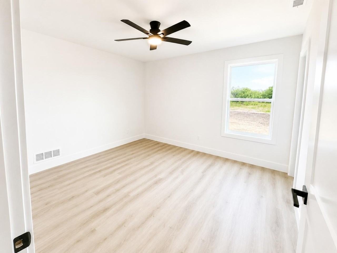 5309 Makana Ln - Photo 7 of 12