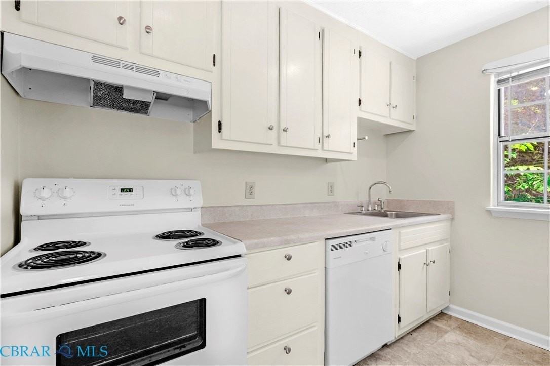 6667 Cedar Lake Dr #2 - Photo 5 of 12