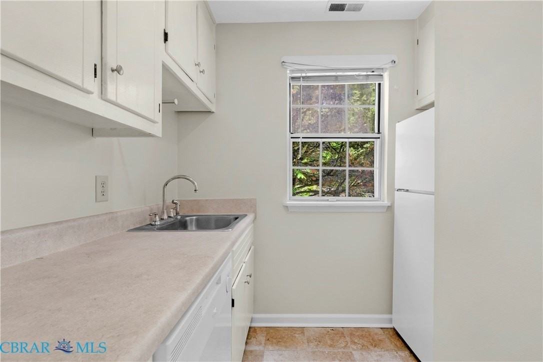 6667 Cedar Lake Dr #2 - Photo 6 of 12