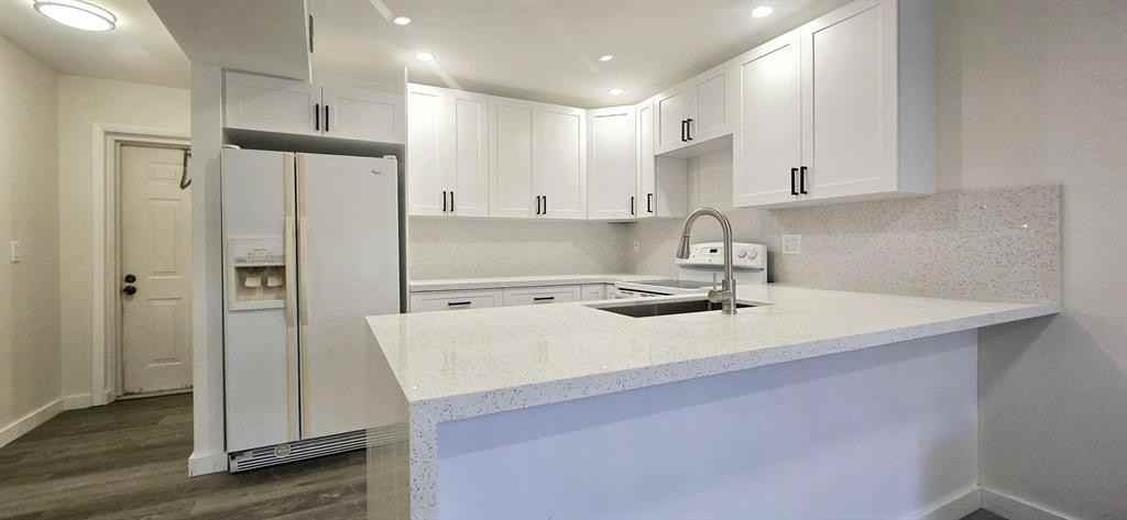 5539 Courtyard Dr - Photo 2 of 24