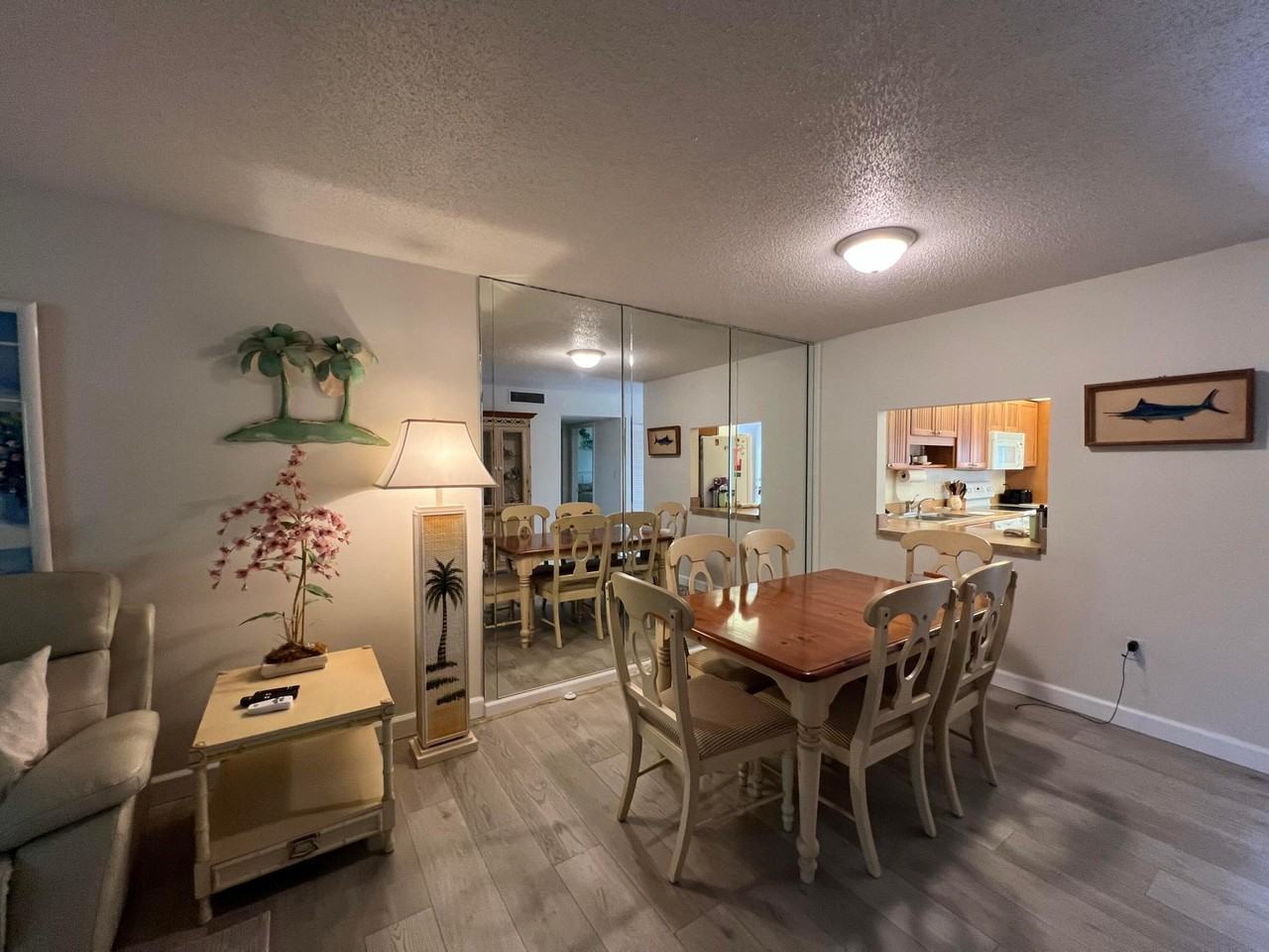 1172 Commodore Ct ##203 - Photo 6 of 23