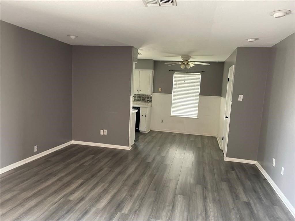 1705 Mildred St - Photo 4 of 12
