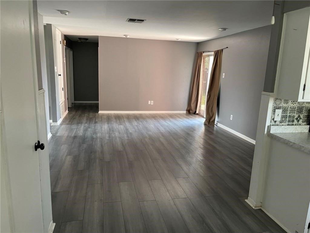 1705 Mildred St - Photo 5 of 12