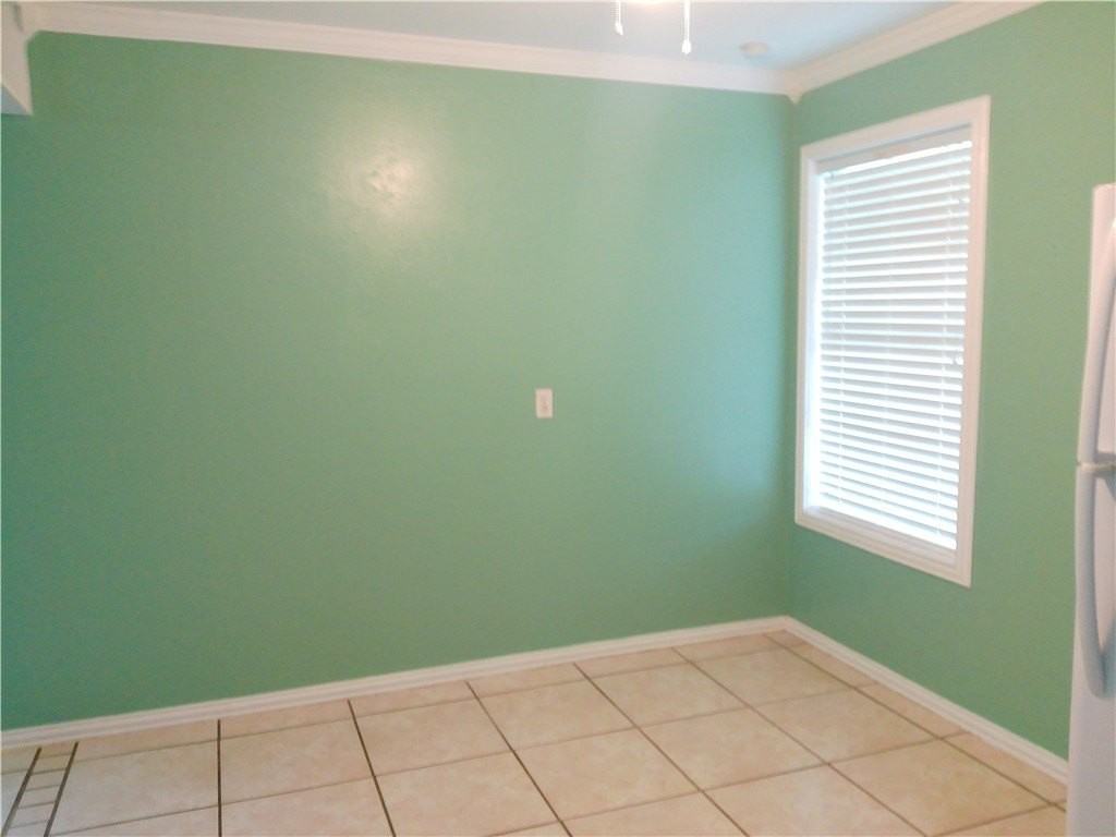 4822 Mokry Dr - Photo 4 of 10