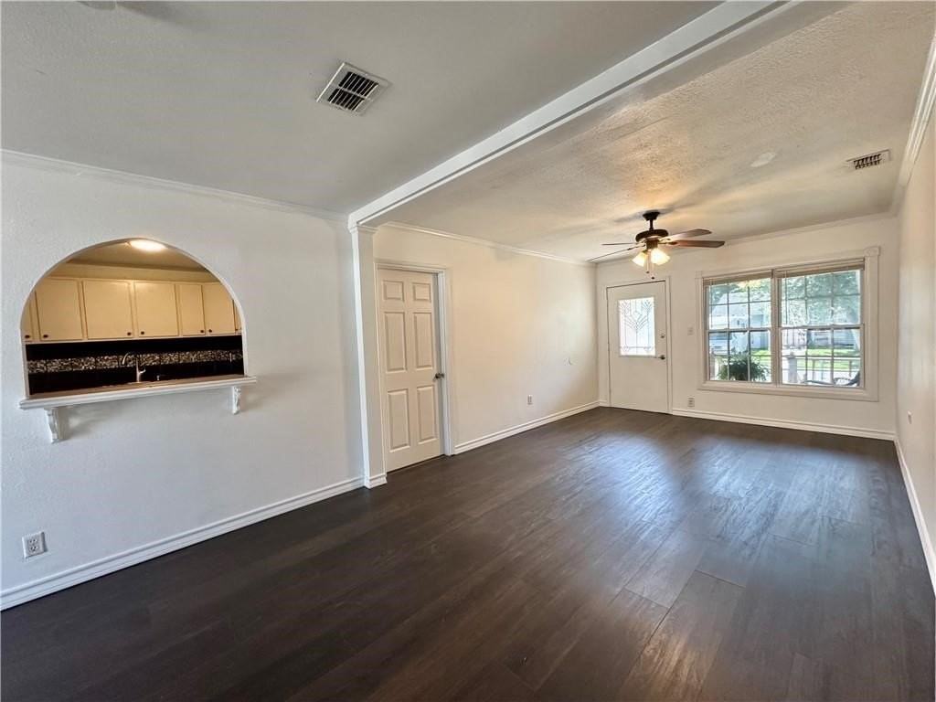 746 Lansdown Dr - Photo 6 of 35