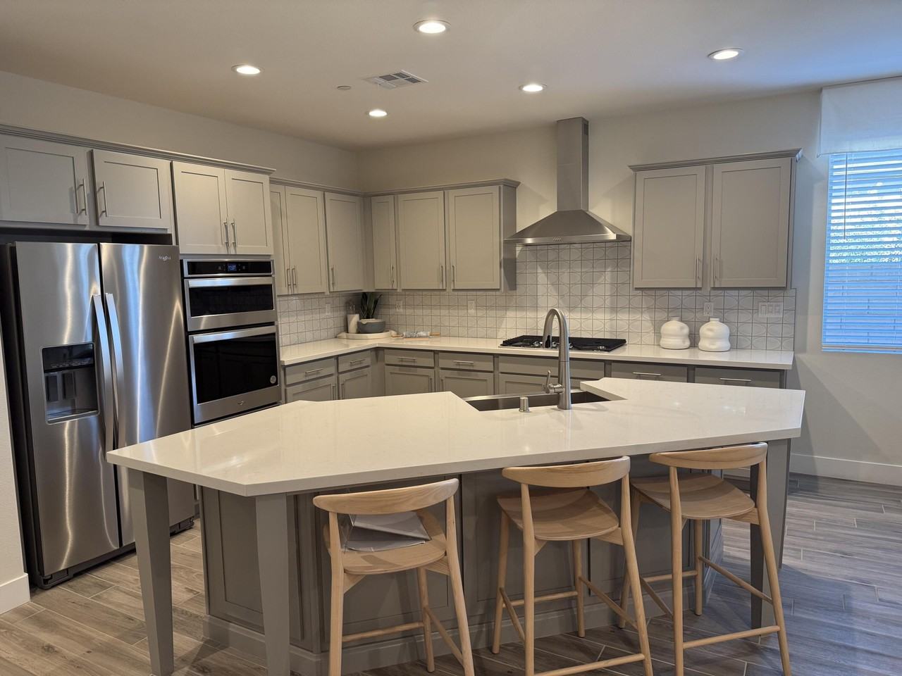 39912 Felicita Pkwy - Photo 4 of 32