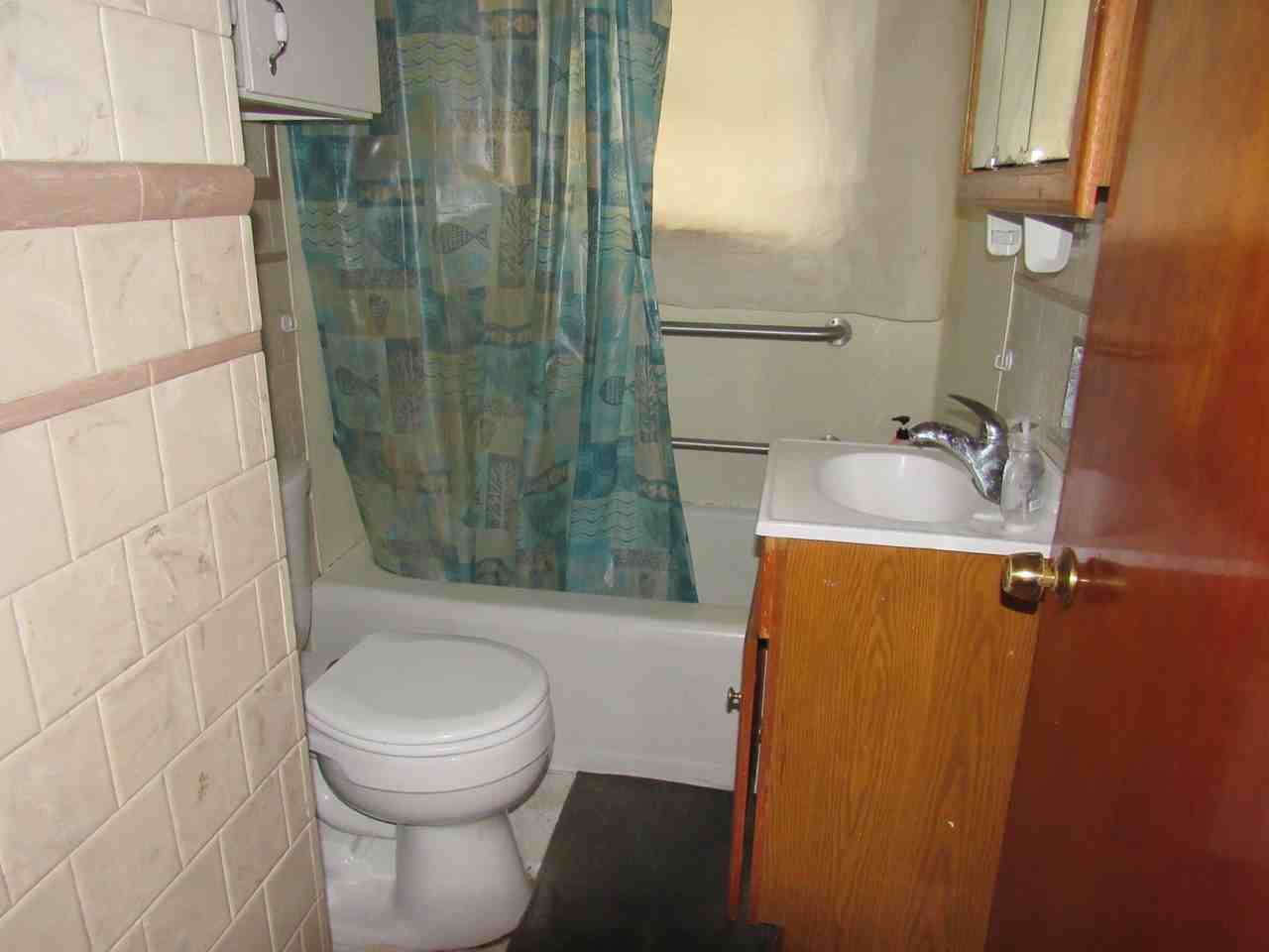 21 Barbara St - Photo 7 of 12