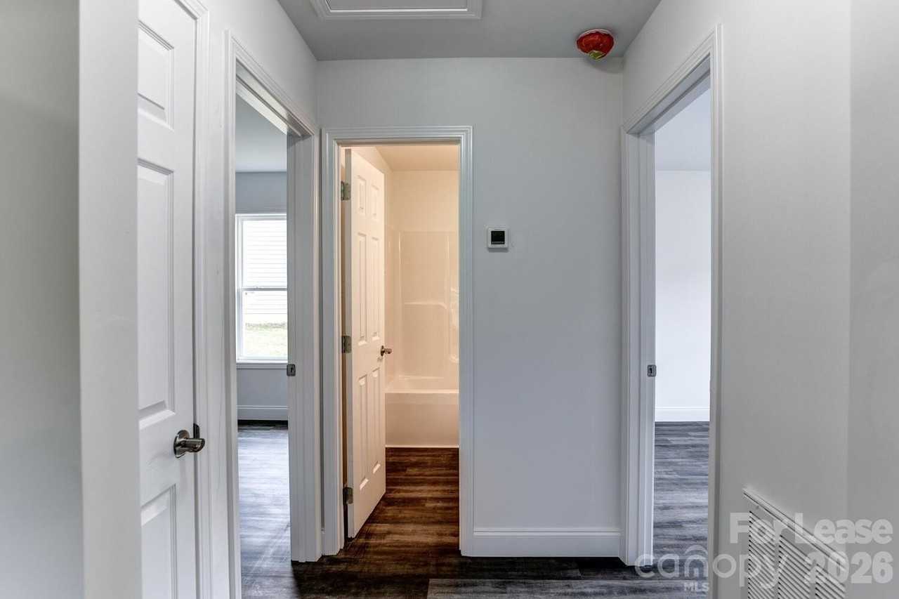 184 Quinn Hill Ln - Photo 4 of 7