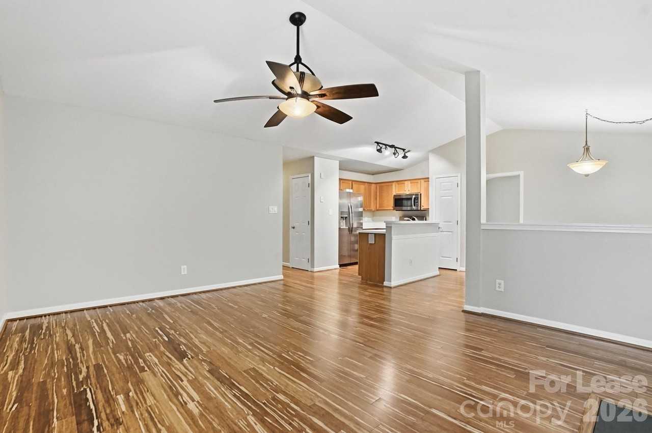 2830 Black Walnut Ln - Photo 7 of 22