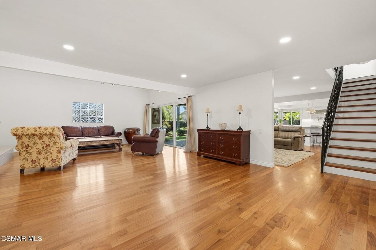 4501 Regents Ct - Photo 7 of 50