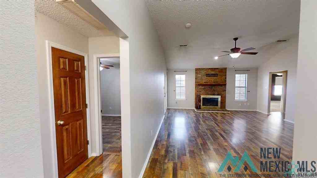 2321 Hammond Blvd - Photo 3 of 31