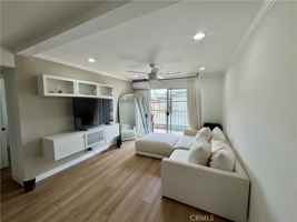 featured image of 460 Golden Ave
