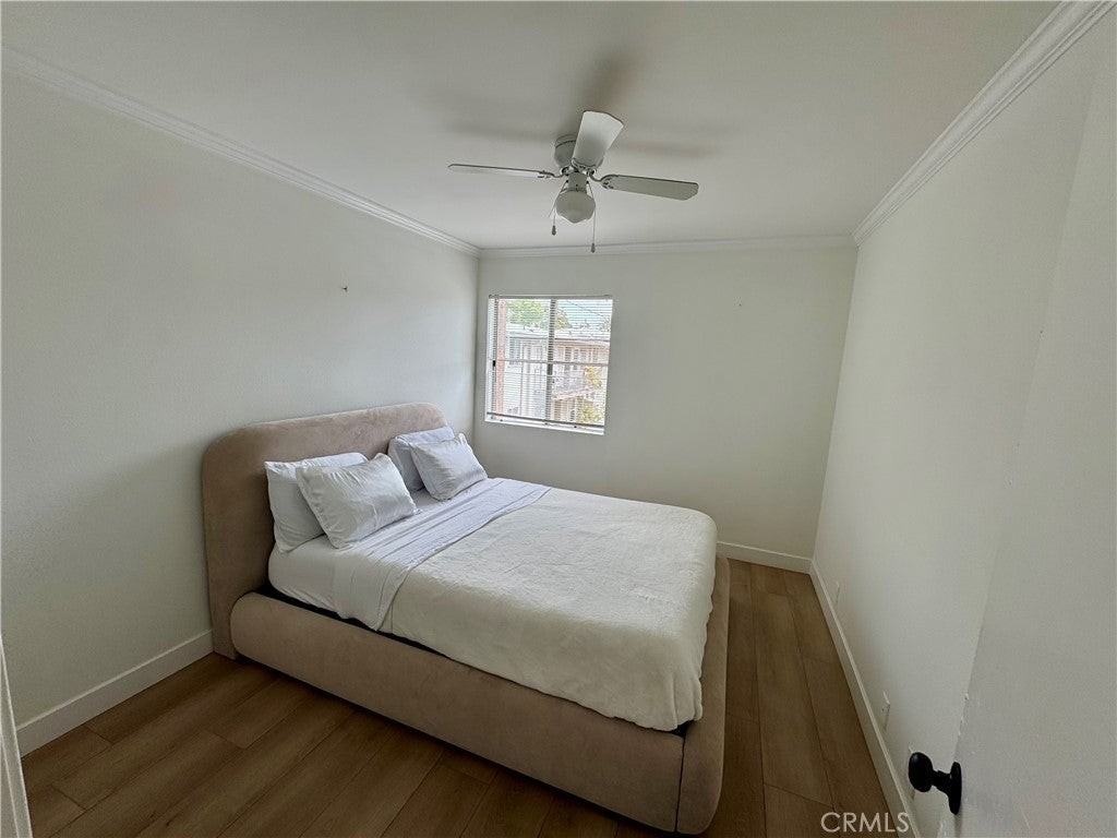 460 Golden Ave - Photo 2 of 10