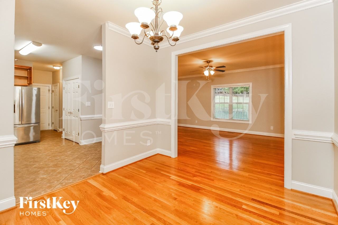 7505 Summersun Dr - Photo 4 of 15