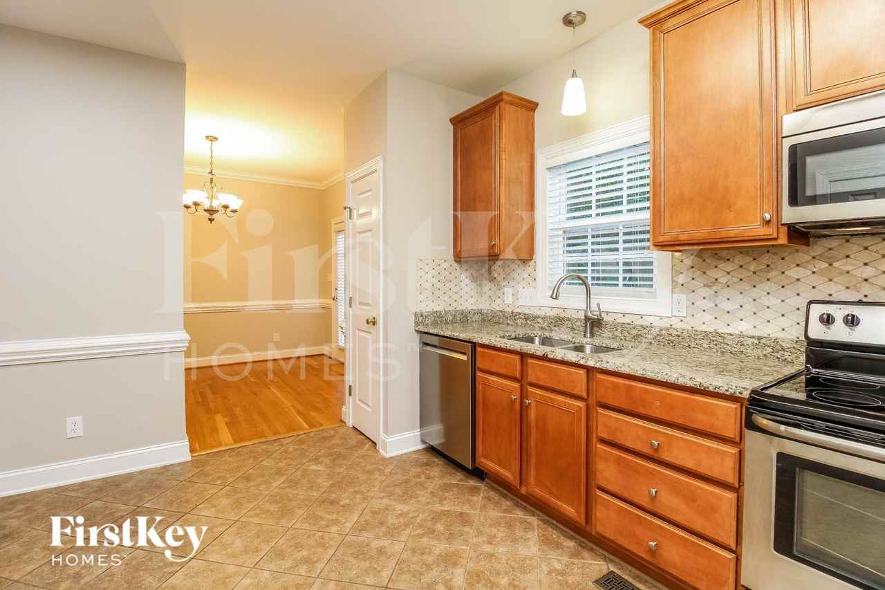 7505 Summersun Dr - Photo 6 of 15