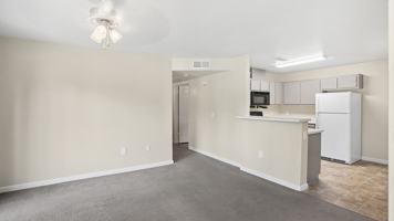 featured image of 6185 N Figarden Dr