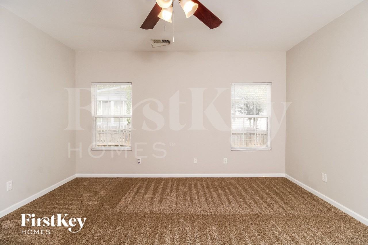 1810 Beeson Park Ln - Photo 6 of 15