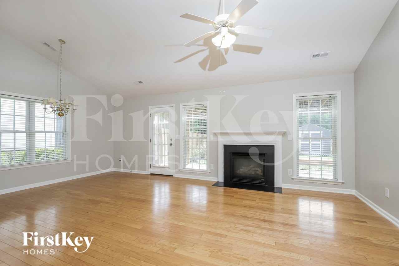 6107 Black Willow Dr - Photo 4 of 16