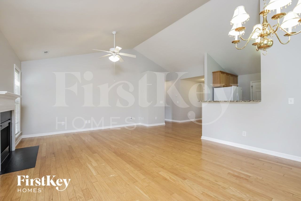 6107 Black Willow Dr - Photo 5 of 16