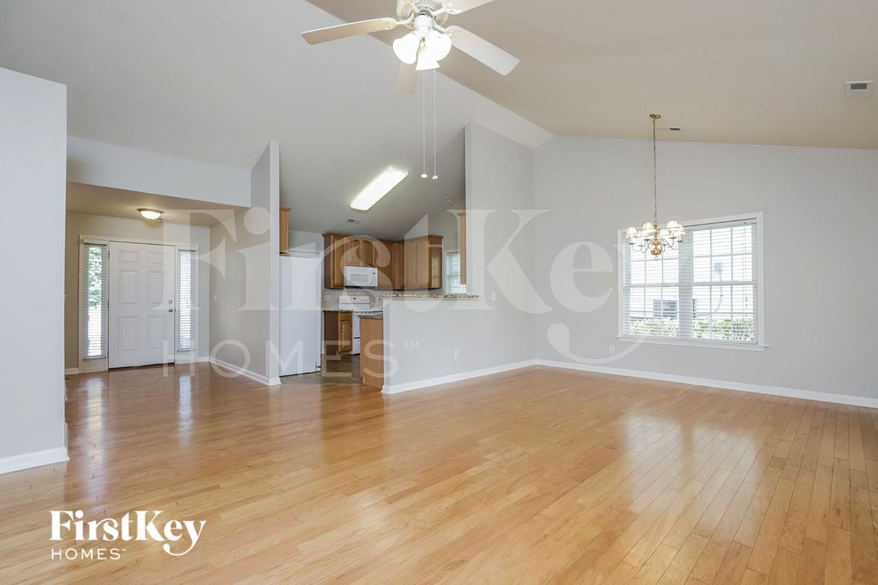 6107 Black Willow Dr - Photo 6 of 16