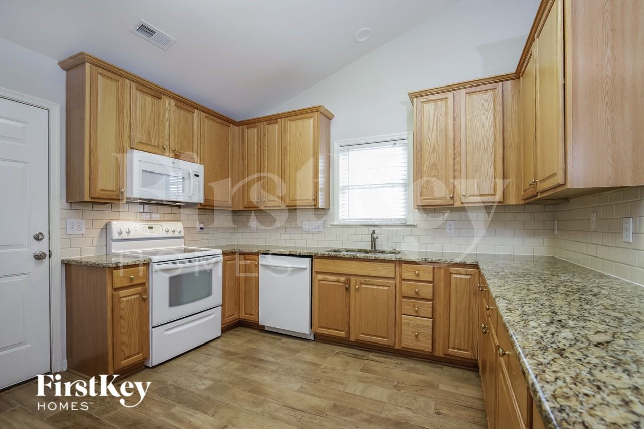6107 Black Willow Dr - Photo 7 of 16