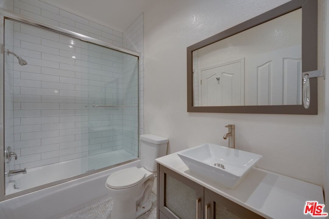 9800 Vidor Dr #101 - Photo 2 of 8